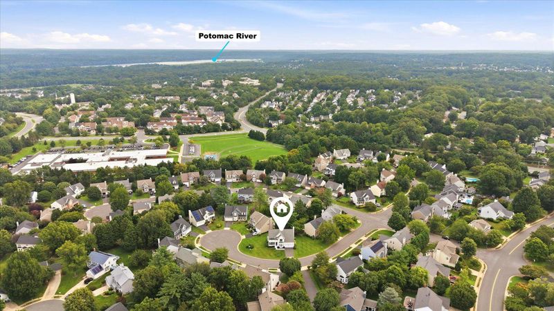 46610 Kingschase Ct, Sterling, VA 20165