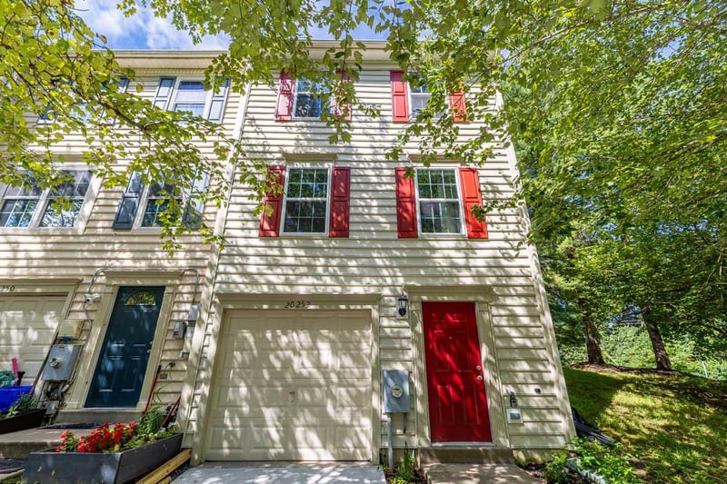 20252 Red Buckeye Ct, Germantown, MD 20876