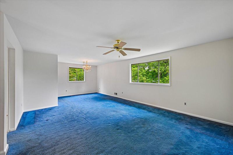 8 Kerwood Ct, Silver Spring, MD 20904