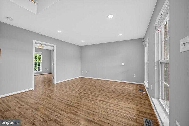 5251 Quebec Pl, Woodbridge, VA 22193