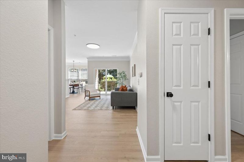 1550 Spring Gate Dr #8113, Mclean, VA 22102