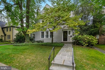 6704 Maple Ave, Chevy Chase, MD 20815