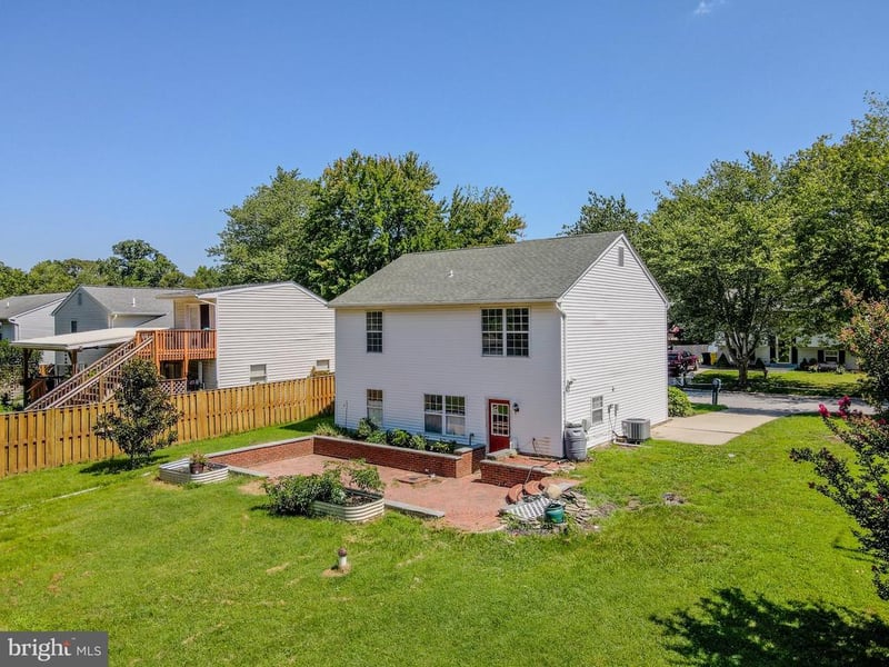 5518 Berkley Manor Ln, Churchton, MD 20733