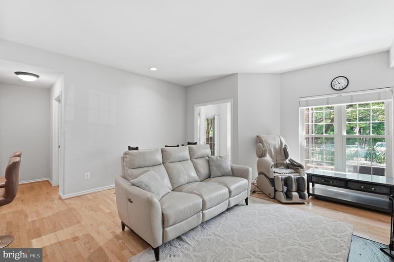 12158 Penderview Ln #1704, Fairfax, VA 22033