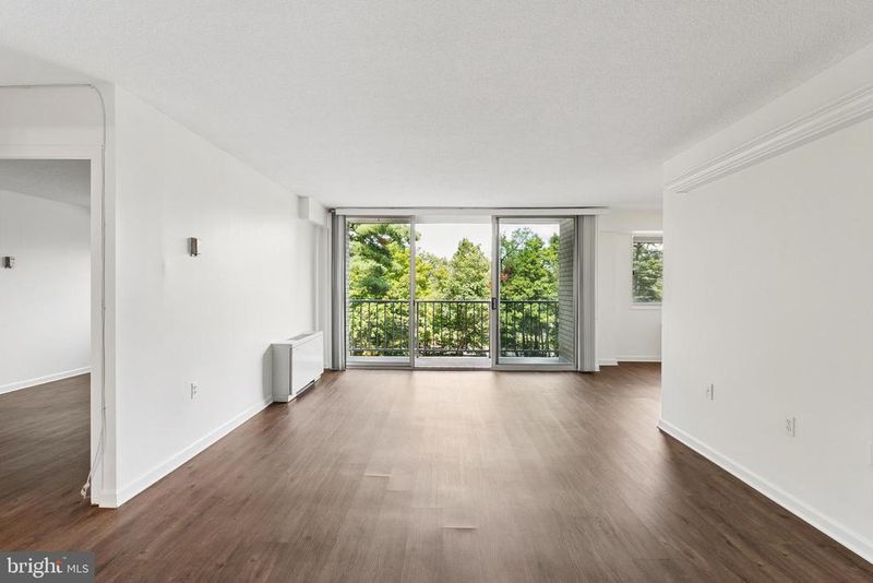 2500 N Van Dorn St #205, Alexandria, VA 22302