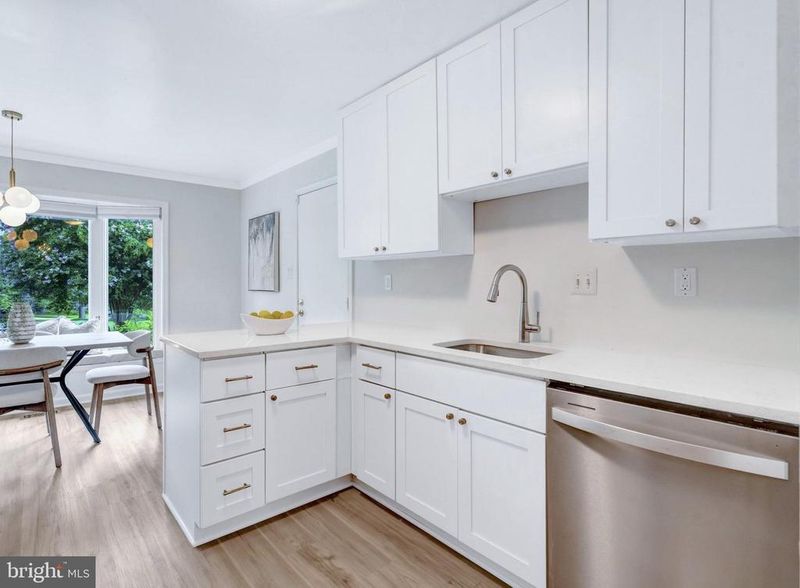 7621 Virginia Ave, Falls Church, VA 22043