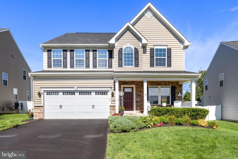 12380 Southington Dr, Woodbridge, VA 22192