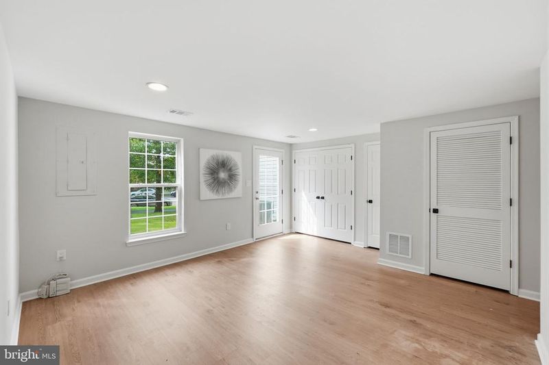 21954 Box Car Sq, Sterling, VA 20166