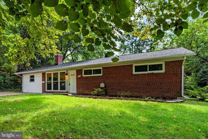 6216 Climbhill Rd, Alexandria, VA 22310