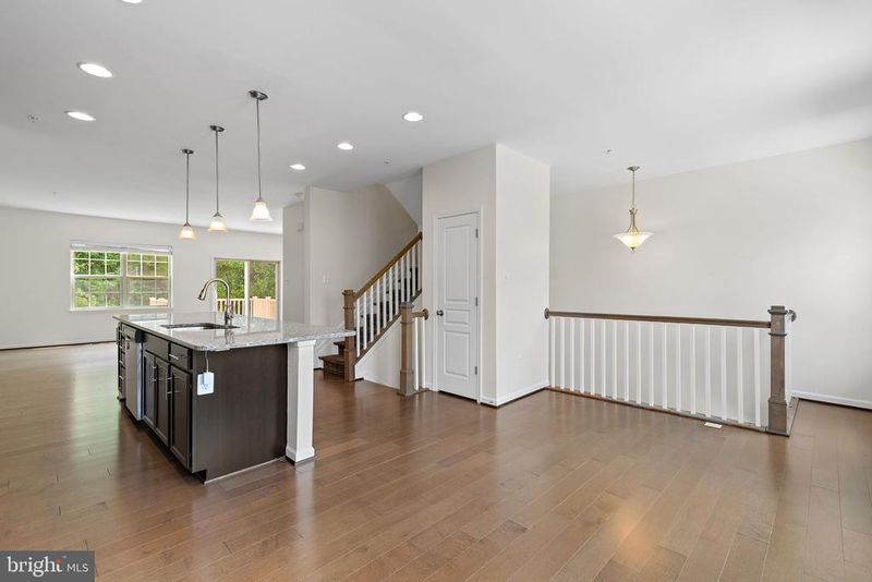 7847 Rappaport Dr, Jessup, MD 20794