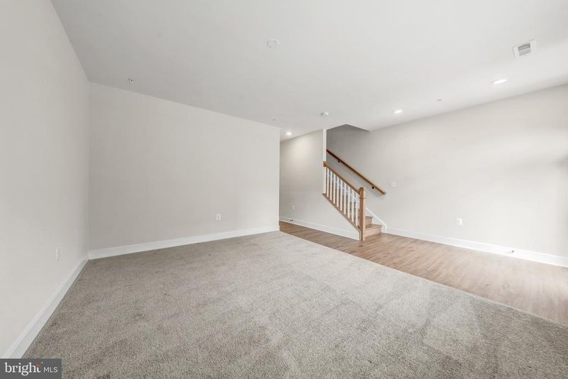 22812 Tawny Pine Sq, Brambleton, VA 20148