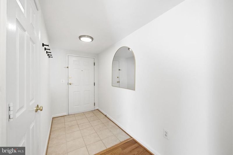 3830 9th St N #610W, Arlington, VA 22203