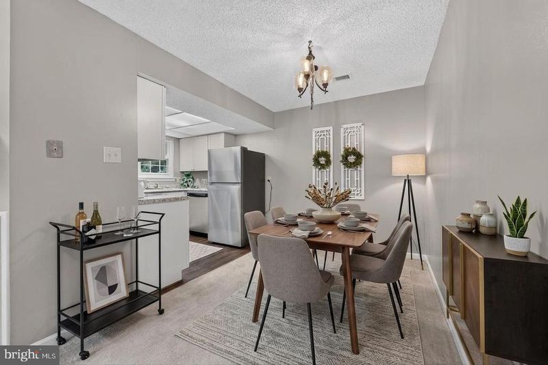 3805 Green Ridge Ct #302, Fairfax, VA 22033