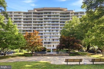 3333 University Blvd W #704, Kensington, MD 20895