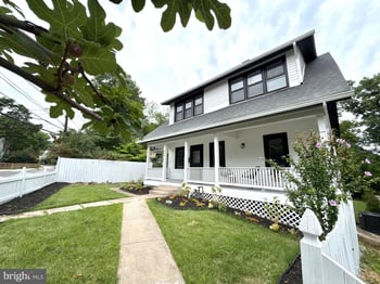 320 Ethan Allen Ave, Takoma Park, MD 20912