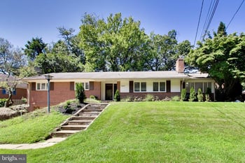 9608 Hillridge Dr, Kensington, MD 20895