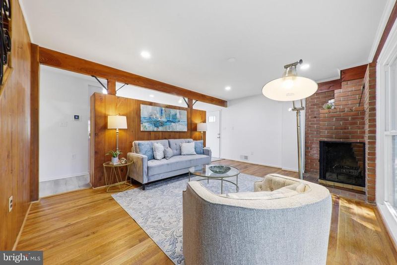 325 Bradley Ave, Rockville, MD 20851