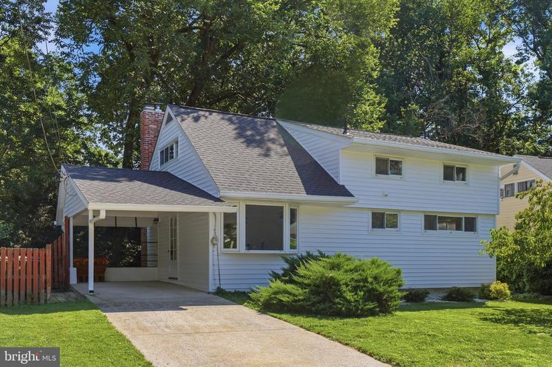 325 Bradley Ave, Rockville, MD 20851