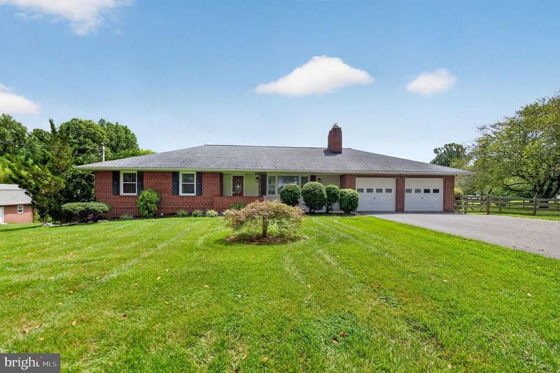 2901 Francis Dr, Frederick, MD 21704
