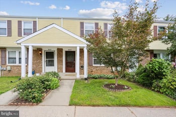 18607 Sandpiper Ln, Gaithersburg, MD 20879