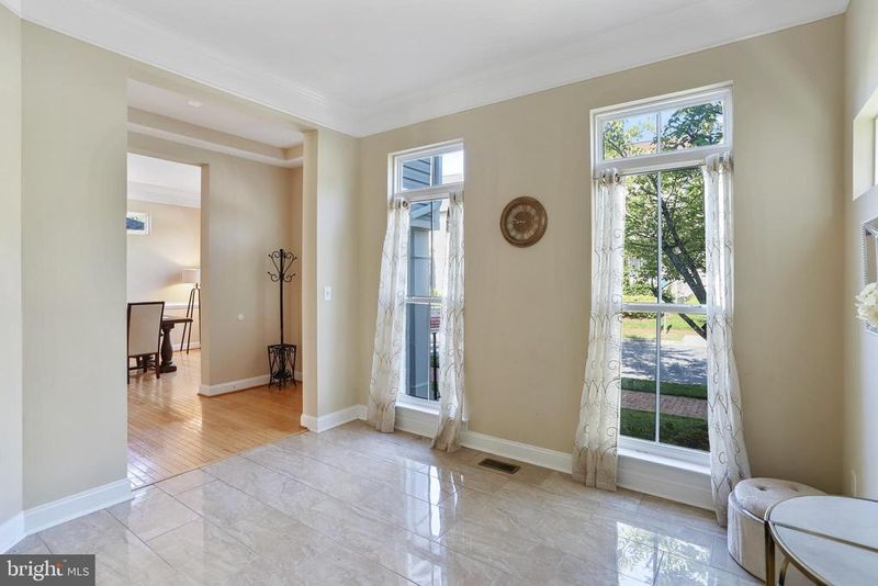 12953 Clarks Crossing Dr, Clarksburg, MD 20871