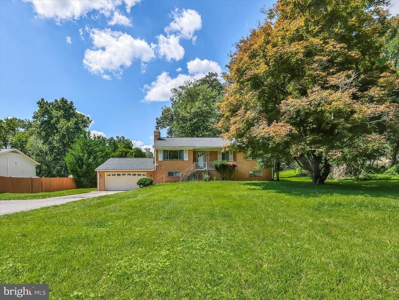 13210 Lutes Dr, Silver Spring, MD 20906