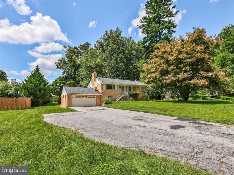 13210 Lutes Dr, Silver Spring, MD 20906