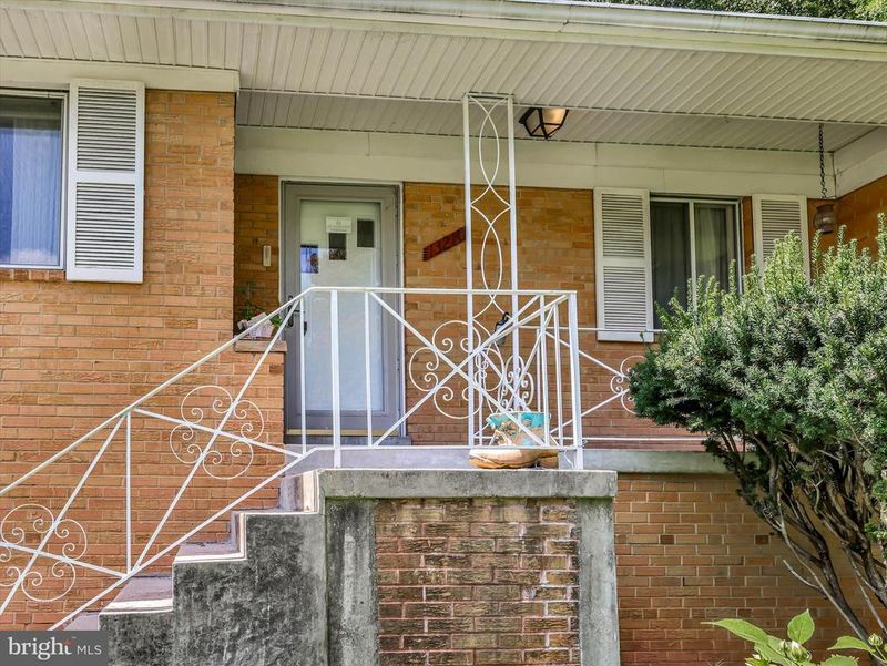 13210 Lutes Dr, Silver Spring, MD 20906