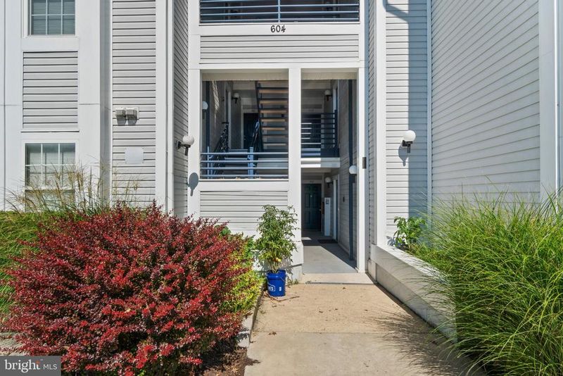 604 Moonglow Rd #304, Odenton, MD 21113