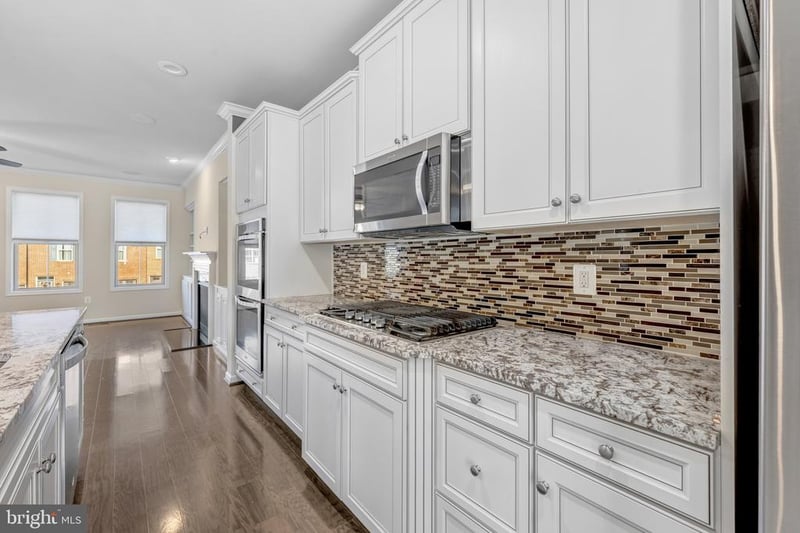 6836 William White Way, Haymarket, VA 20169