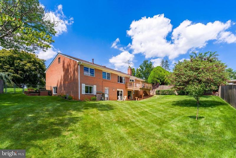 1912 Torregrossa Ct, Mclean, VA 22101