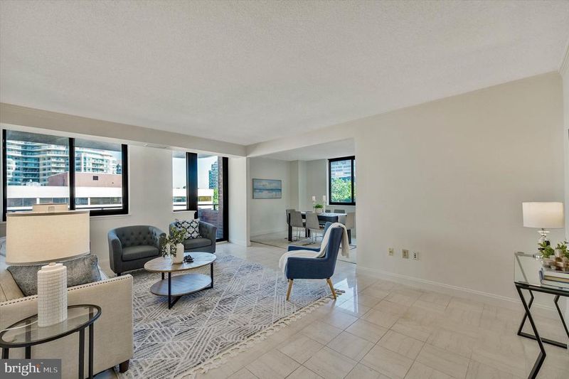 4550 N Park Ave #812, Chevy Chase, MD 20815