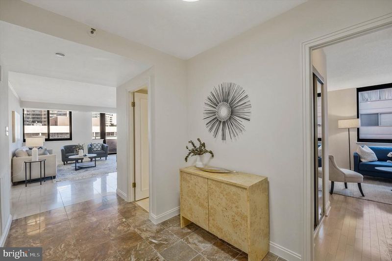 4550 N Park Ave #812, Chevy Chase, MD 20815