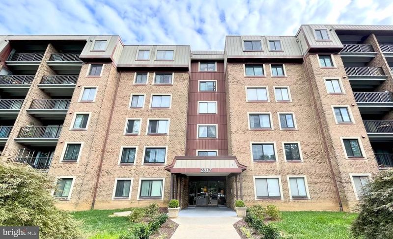 2817 Jermantown Rd #307, Oakton, VA 22124