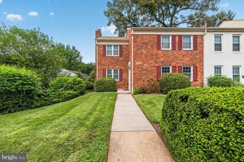 786 College Pw, Rockville, MD 20850