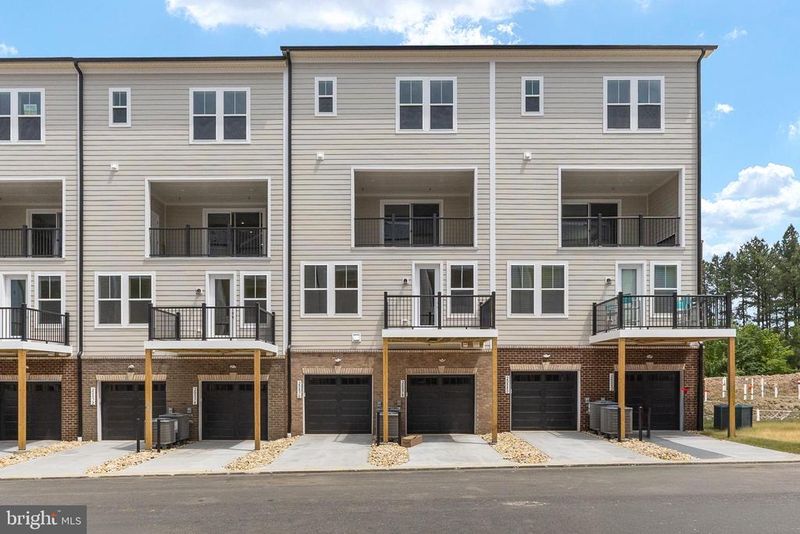 20889 Murry Falls Ter, Ashburn, VA 20147