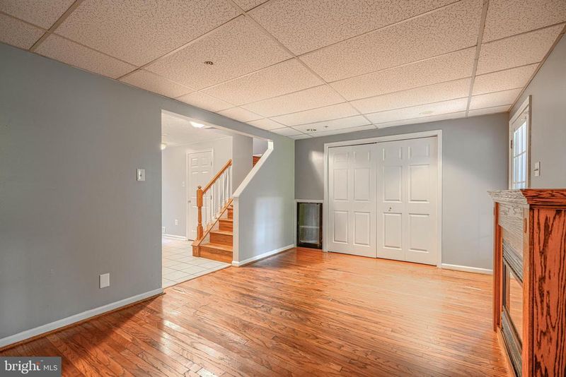 18931 Quiet Oak Ln, Germantown, MD 20874