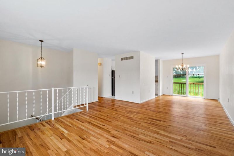 10225 Allview Dr, Frederick, MD 21701