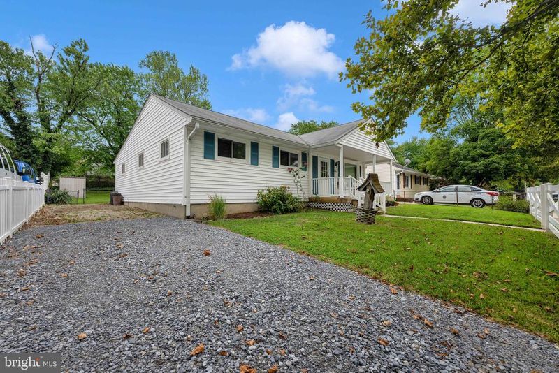 1016 Harrison Dr, Laurel, MD 20707