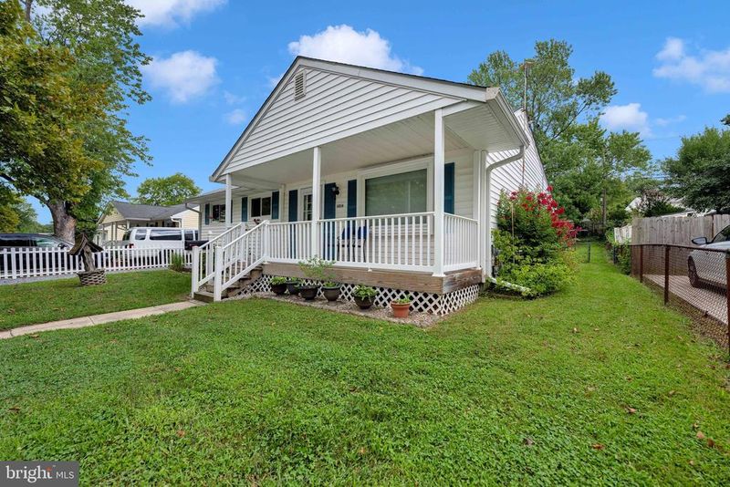 1016 Harrison Dr, Laurel, MD 20707