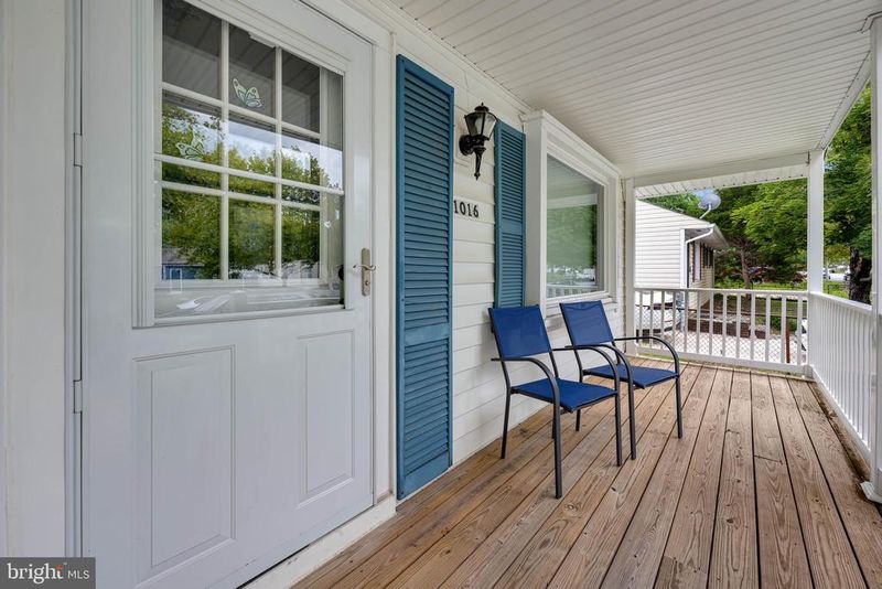 1016 Harrison Dr, Laurel, MD 20707
