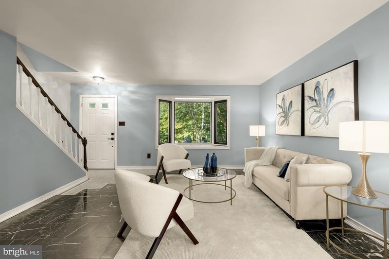 9913 Kingsbridge Dr, Fairfax, VA 22031