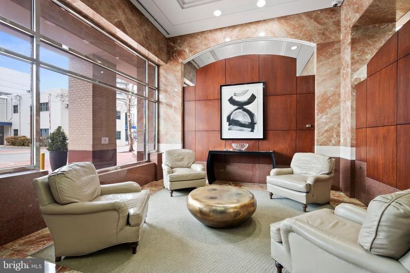 4801 Fairmont Ave #412, Bethesda, MD 20814