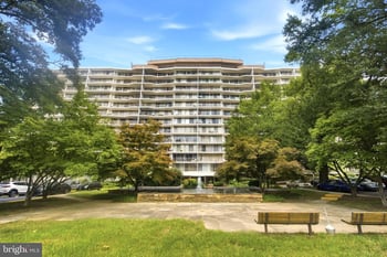 3333 University Blvd W #704, Kensington, MD 20895