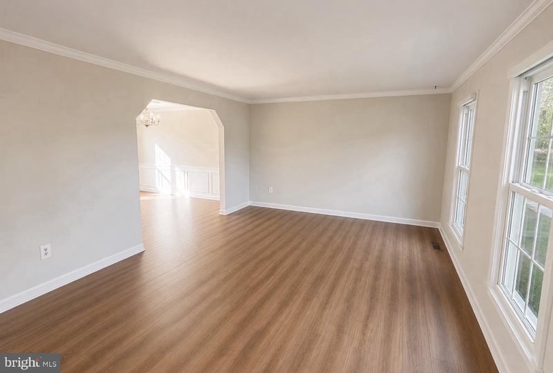 8300 Honeyhill Rd, Laurel, MD 20723