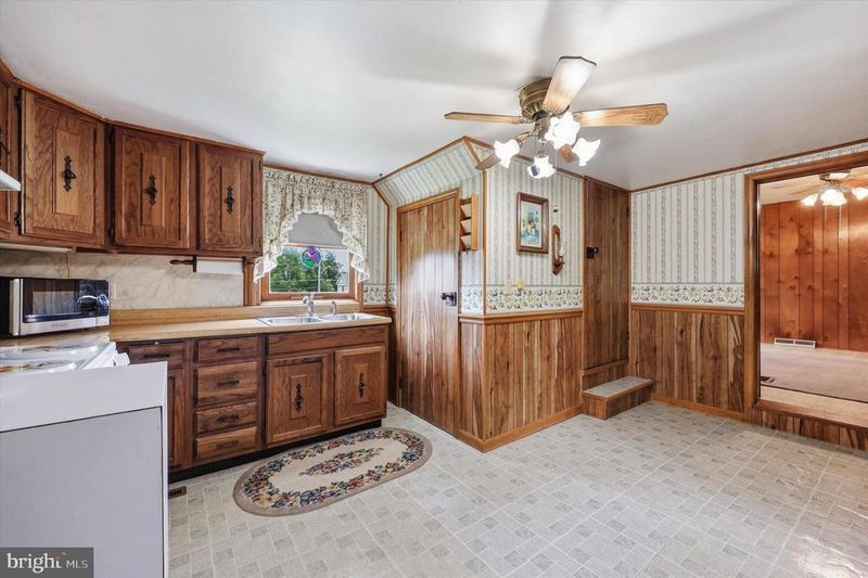 9914 Kelly Rd, Walkersville, MD 21793