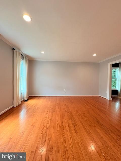 18514 Gingerbread Ln, Gaithersburg, MD 20877