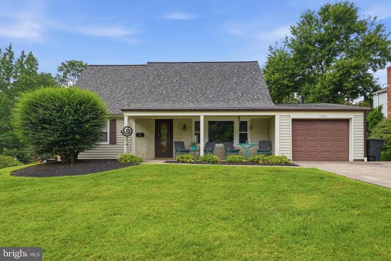 16010 Pond Meadow Ln, Bowie, MD 20716