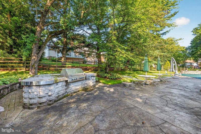 15108 Cosmos Ct, Rockville, MD 20853