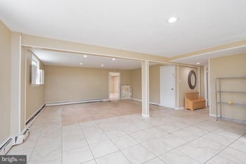 12512 Circle Dr, Rockville, MD 20850